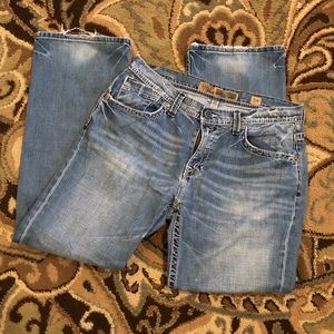 Men’s buckle jeans